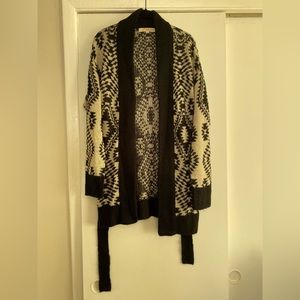 💚3 for $10!💚 Rewind Aztec Print Knit Cardigan
